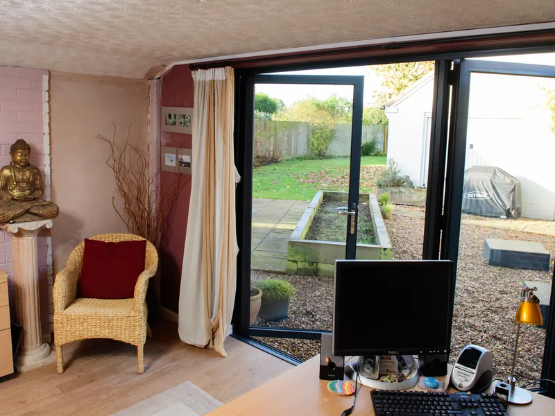 Bifold North Finchley